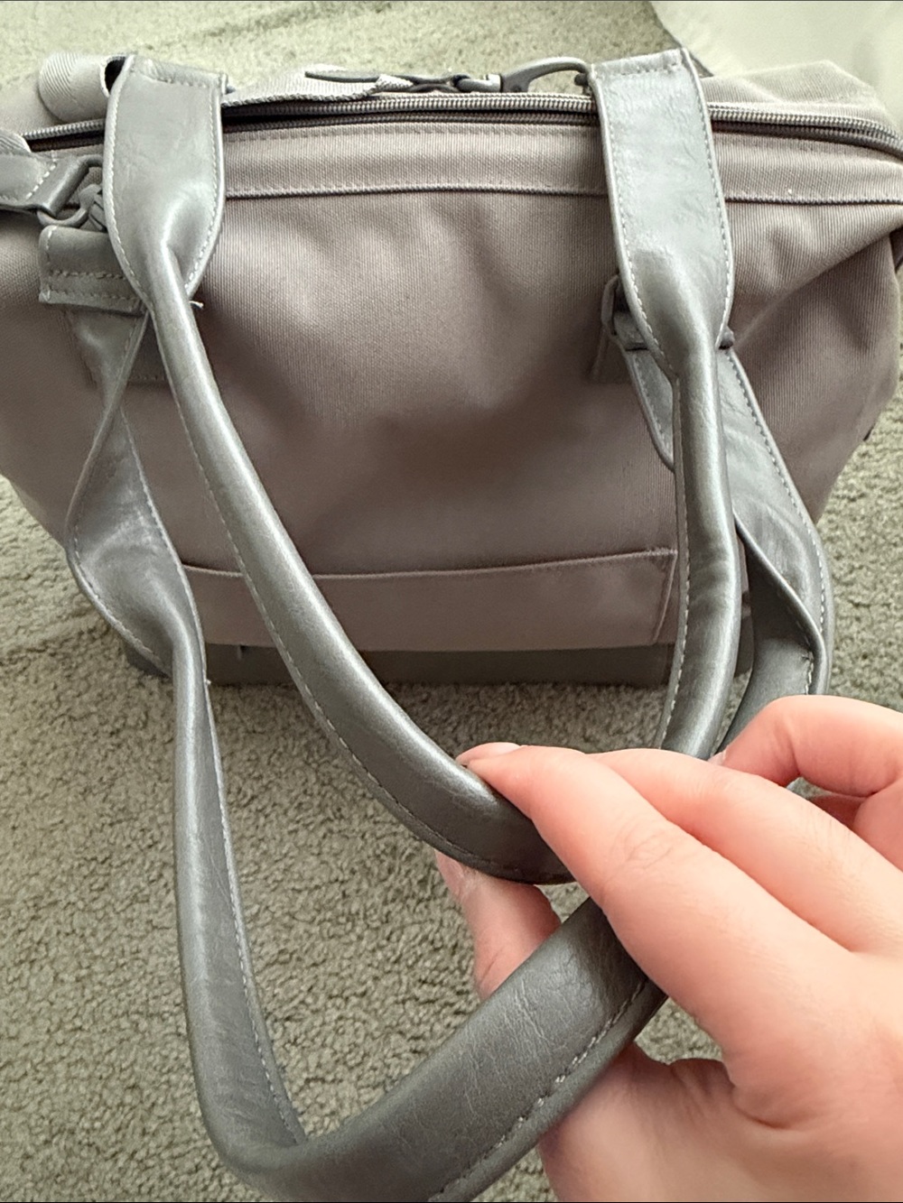 BEIS Original Weekender Bag - Picture 5 of 5